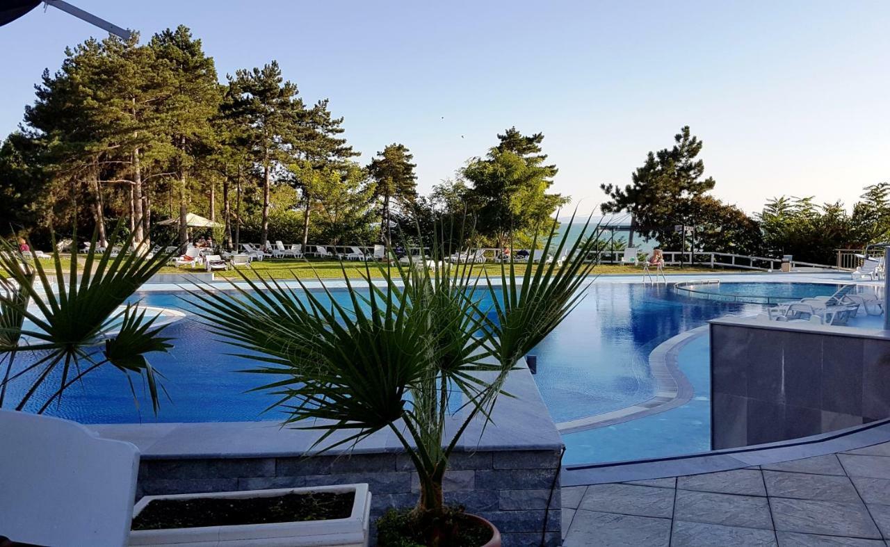 Apartamento Blue Bay Sea View Pomorie Exterior foto