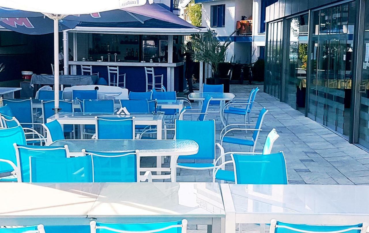 Apartamento Blue Bay Sea View Pomorie Exterior foto